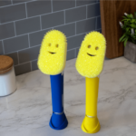 Дозатор рідини з губкою на липучці для прибирання жовта , Scrub Daddy